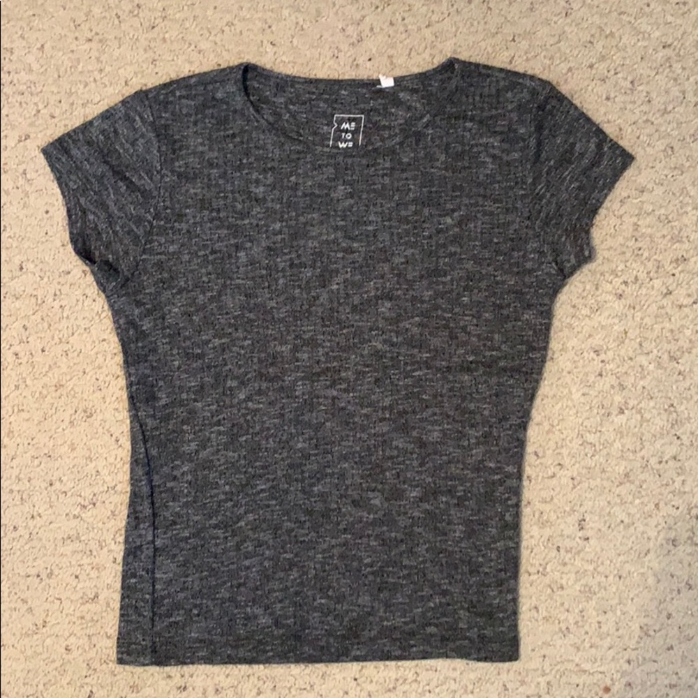 charcoal gray fitted top!
